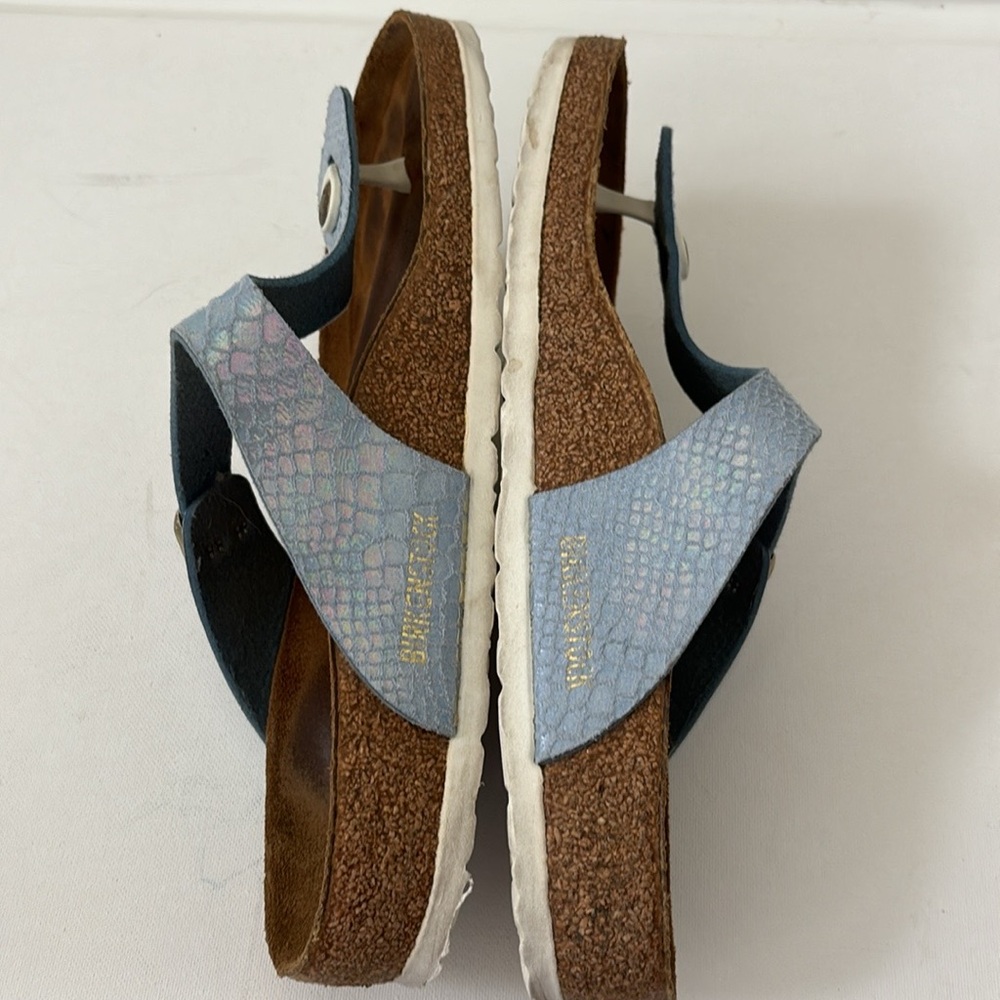 Birkenstock Light Blue Snake-Print Thong Sandals with White Accents - Picture 5 of 9
